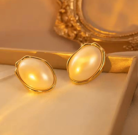 Oval Pearl Stud Earrings