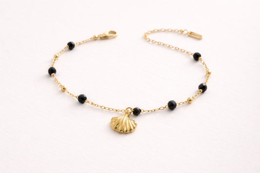Eclipse Scallop: Minimalist Gold Shell Bracelet with Dark Accents