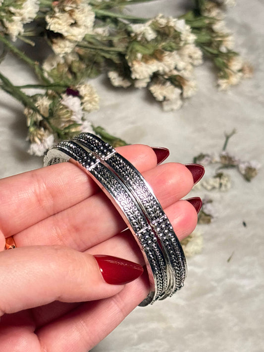 Antique Silver Pattern Bangles