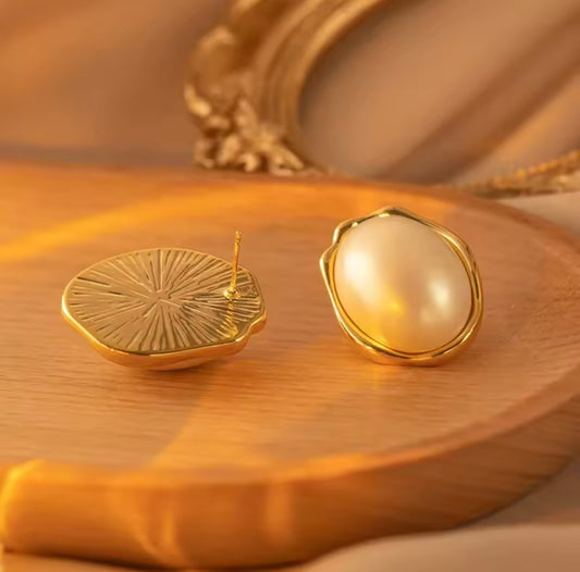 Oval Pearl Stud Earrings
